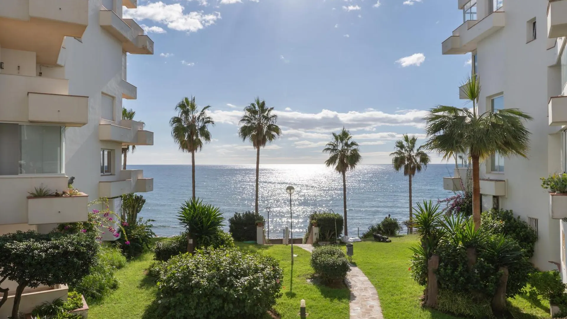 Luxury Apartment On The Beachfront Marbellac 0*,